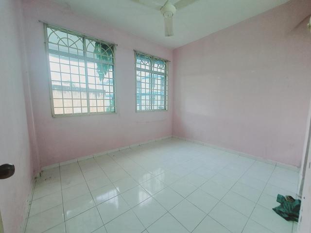 Property for sale in Malaka