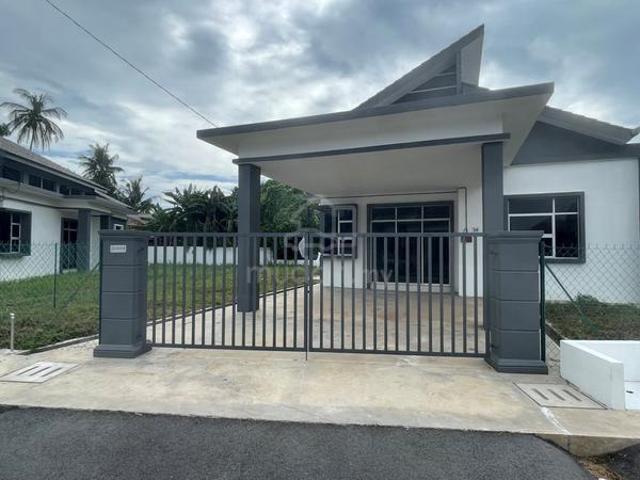 Residential House for sale in Tanjong Sepat, Selangor