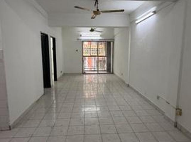 Apartment for sale in Kajang, Langat