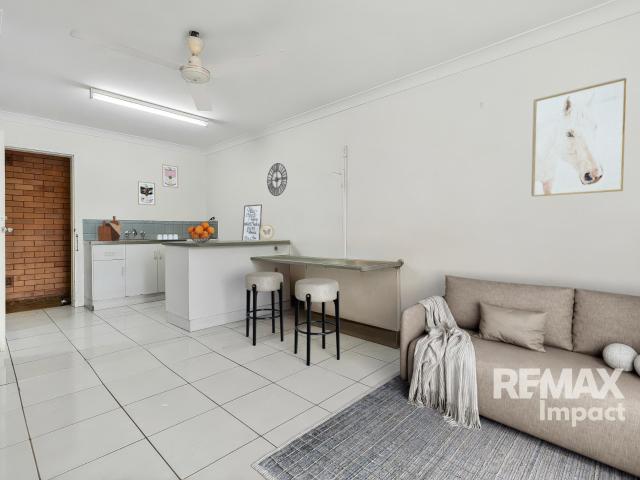 Granny Flat for sale in Cairns North, Queensland