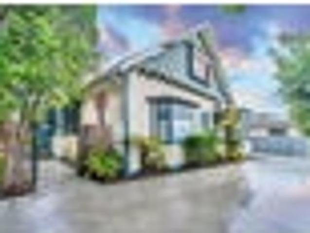 House for sale in Chaslands, Canterbury