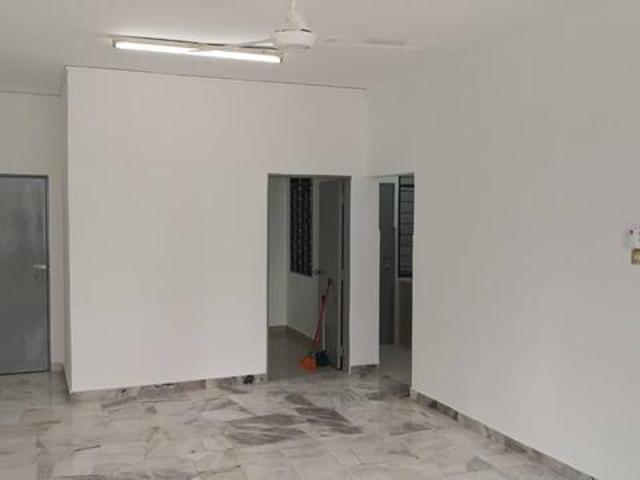Apartment for sale in Petaling, Damansara Damai