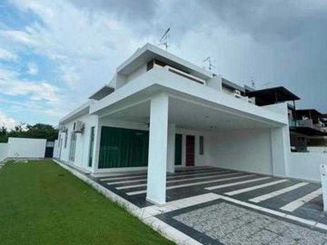 Terraced House for sale in Tanjong Sepat, Selangor