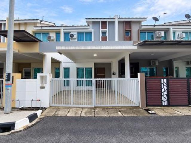 Terraced House for sale in Wellesley, Penang