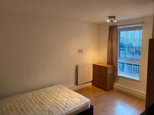Room for rent in Isle Of Dogs, Greater London