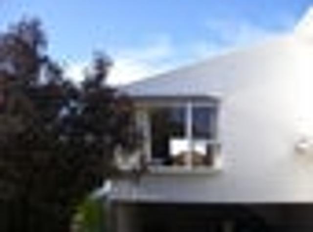 Apartment for rent in Chaslands, Canterbury