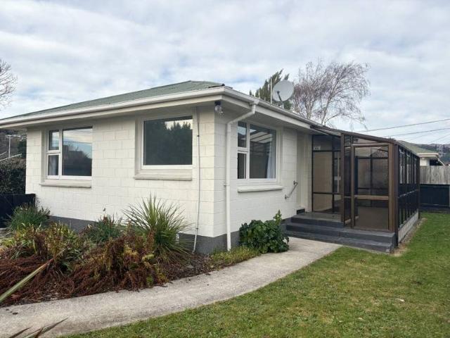 House for rent in Chaslands, Canterbury