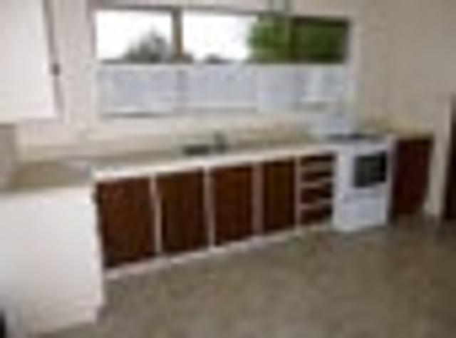 Apartment for rent in Chaslands, Canterbury