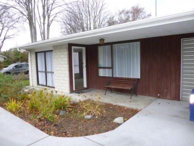 Apartment for rent in Chaslands, Canterbury