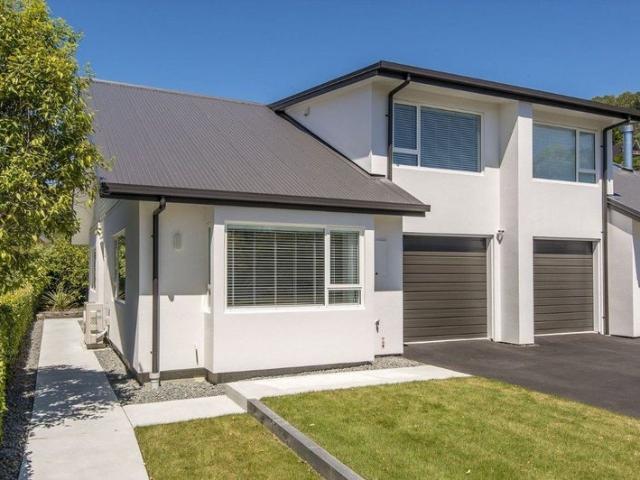 House for rent in Chaslands, Canterbury