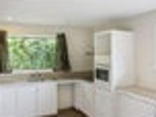 House for rent in Chaslands, Canterbury