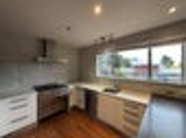 House for rent in Chaslands, Canterbury