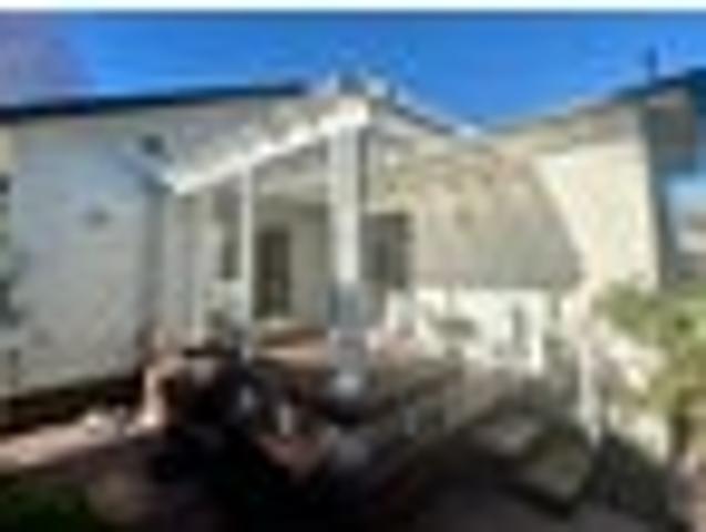 House for rent in Chaslands, Canterbury