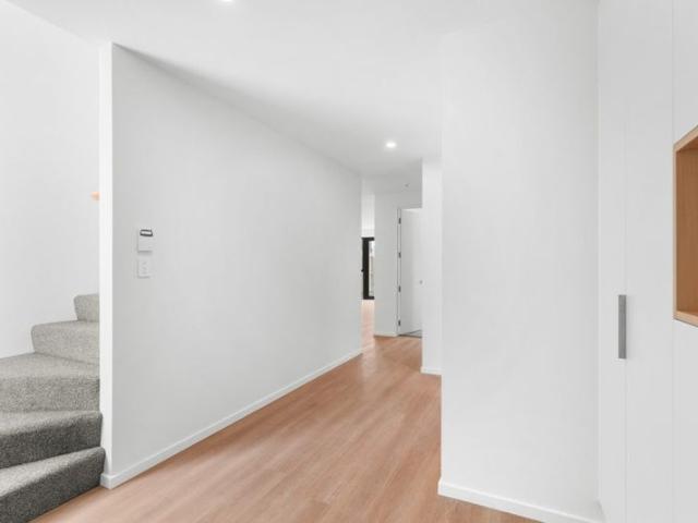 House for rent in Chaslands, Canterbury