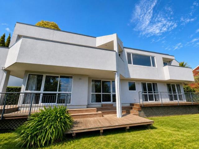House for rent in Chaslands, Canterbury