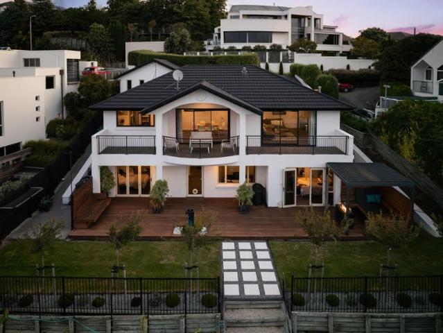 House for rent in Chaslands, Canterbury