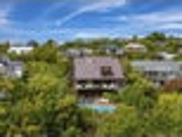 House for sale in Chaslands, Canterbury