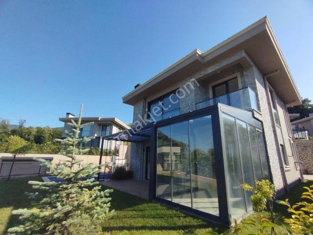 Maşukiye Mahallesi, Kartepe içerisinde satılık Villa
