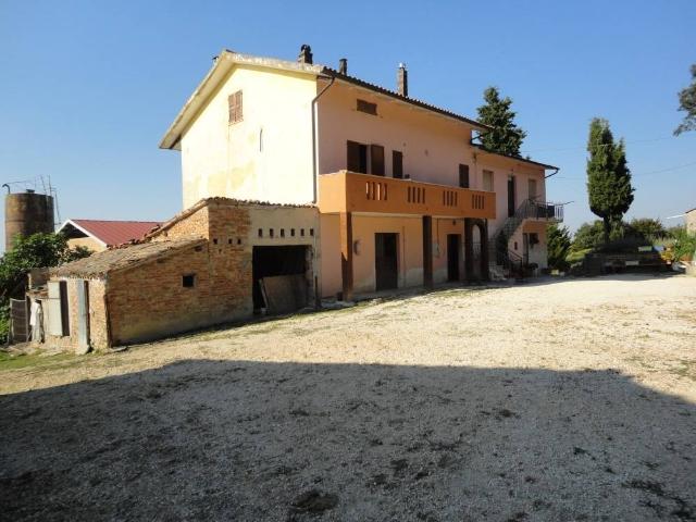 Rustico in vendita a Marche, Macerata