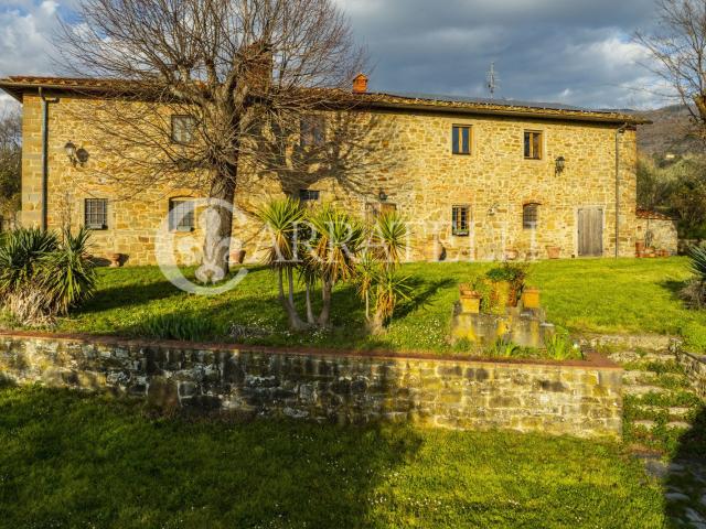 Casa in vendita a Unione di Comuni Valdarno e Valdisieve, Reggello