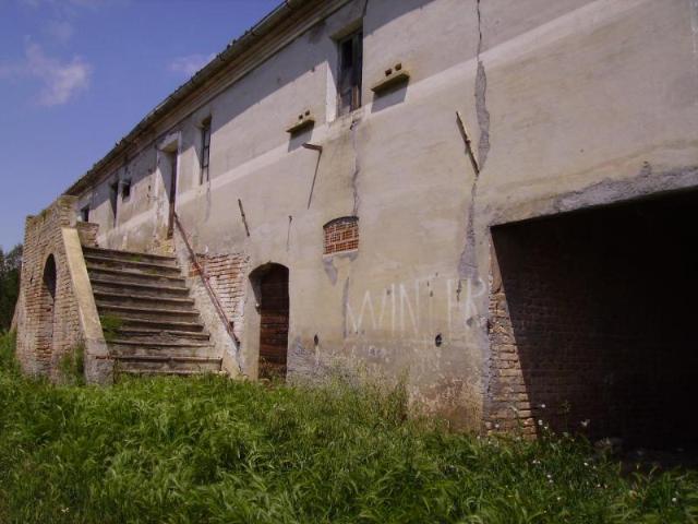Rustico in vendita a Unione dei Comuni della Val Vibrata, Colonnella