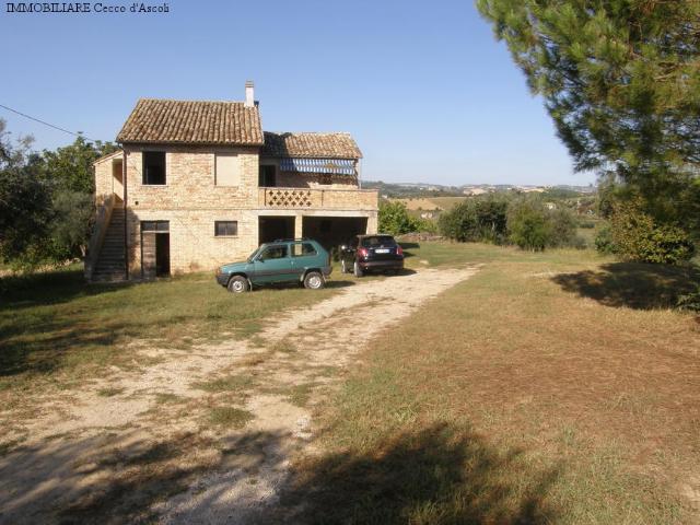 Rustico in vendita a Monsampolo del Tronto, Ascoli Piceno