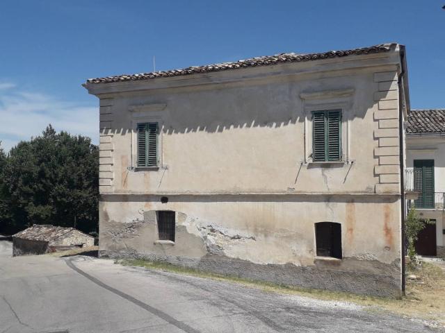 Villa Indipendente in vendita a Roccamontepiano, Abruzzo