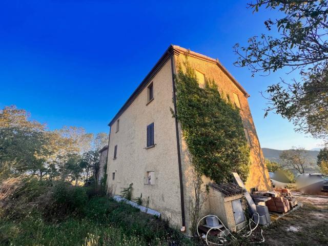 Rustico in vendita a Marche, Ancona