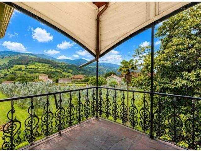 Casa en venta en San Vicente de Toranzo, Corvera de Toranzo