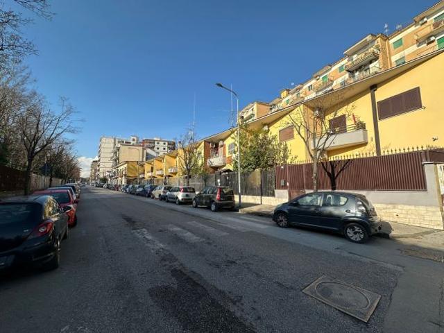 Capannone in vendita a San Salvatore di Casoria, Casoria
