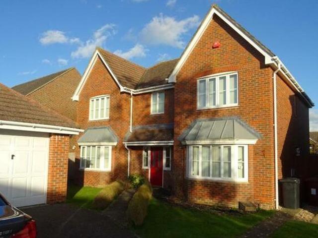 House for rent in Littlecote, West Sussex