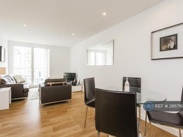 Apartment for rent in Bromley-by-Bow, Poplar Grove