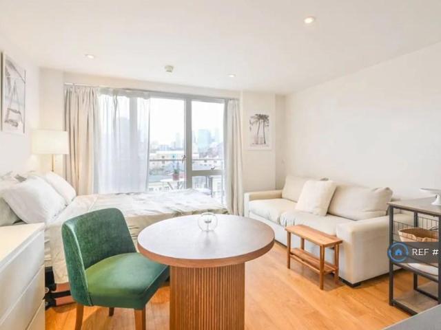 Apartment for rent in Bromley-by-Bow, Poplar Grove