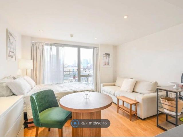 Studio for rent in Bromley-by-Bow, Poplar Grove