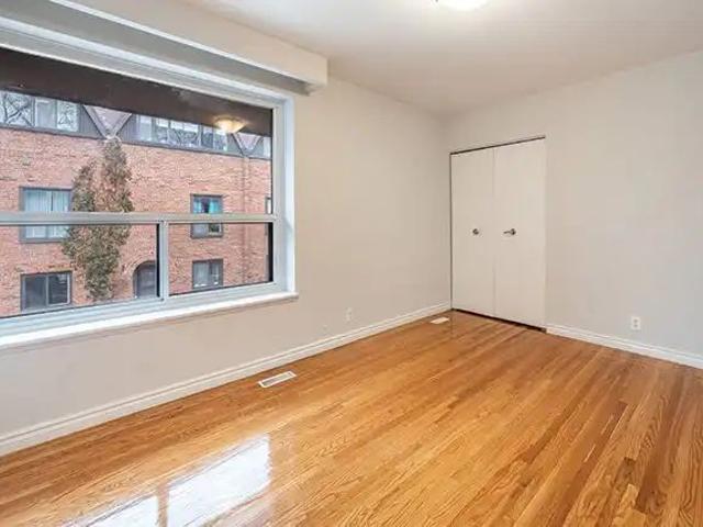 Townhouse for rent in Don Valley East, Toronto