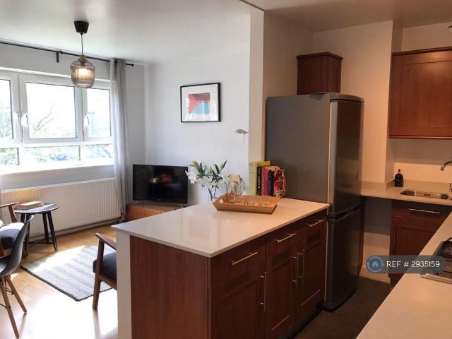 Apartment for rent in Fulham, Walham Green