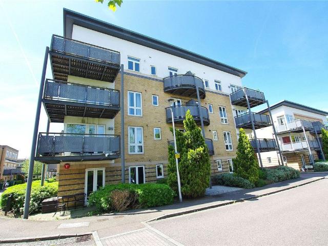 Apartment for rent in Holywell Estate, North Watford