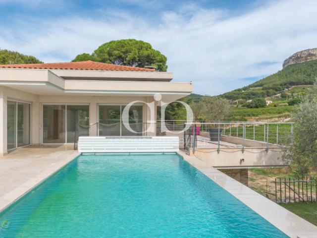 Maison vente à Marseille, Cassis