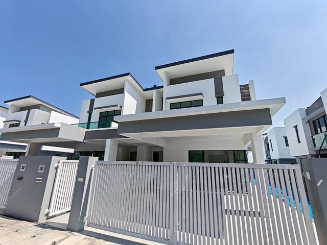 Terraced House for sale in Wellesley, Penang