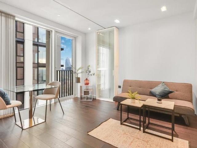 House for rent in Greater London