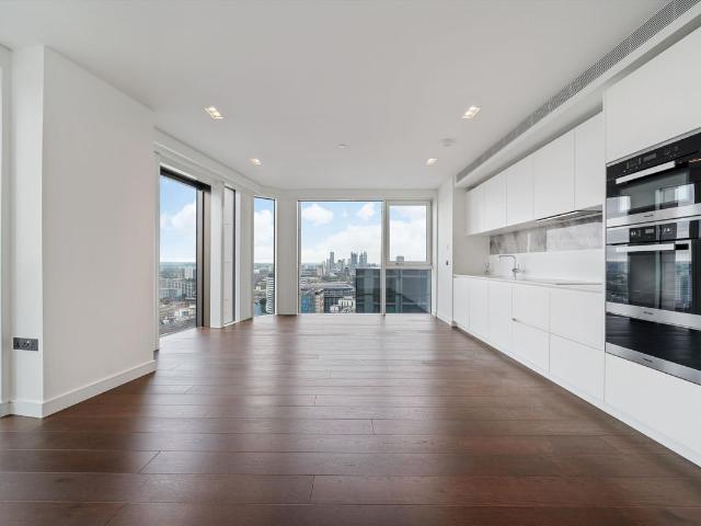 Apartment for rent in South Bank, Greater London