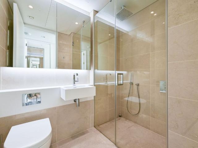 Apartment for rent in South Lambeth, Greater London