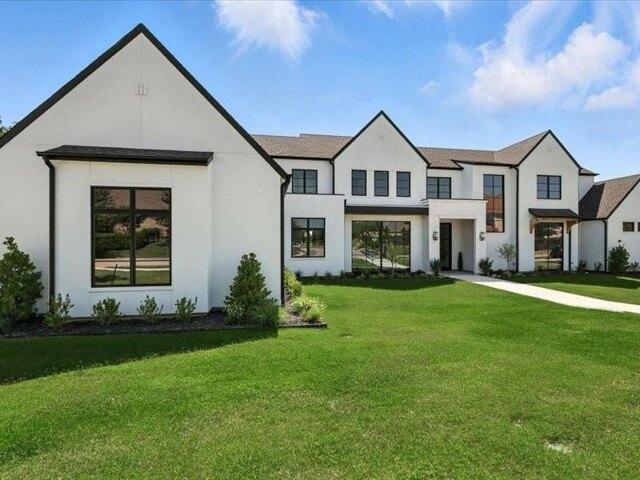 House for sale in Colleyville, Texas