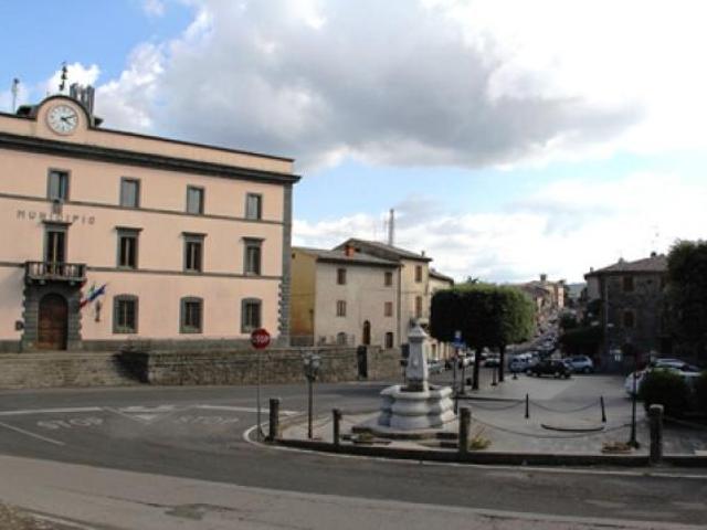 Villa Indipendente in vendita a Castel Giorgio, Umbria
