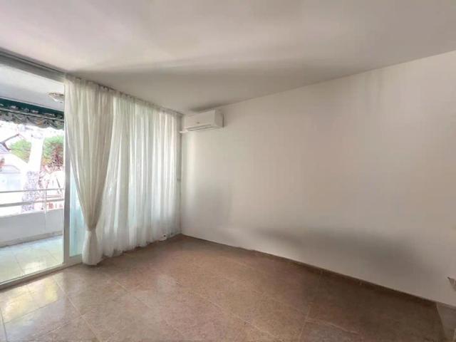 Apartamento en alquiler en la Pineda, Baix Llobregat