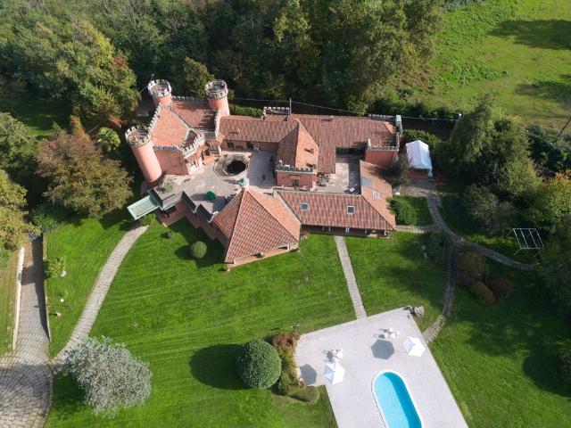 Rustico in vendita a Biumo Superiore, Varese