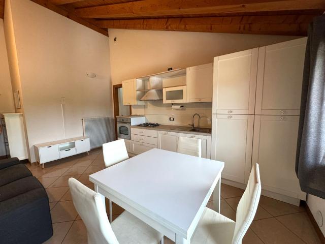 Appartamento in affitto a Fonte, Castello Di Godego