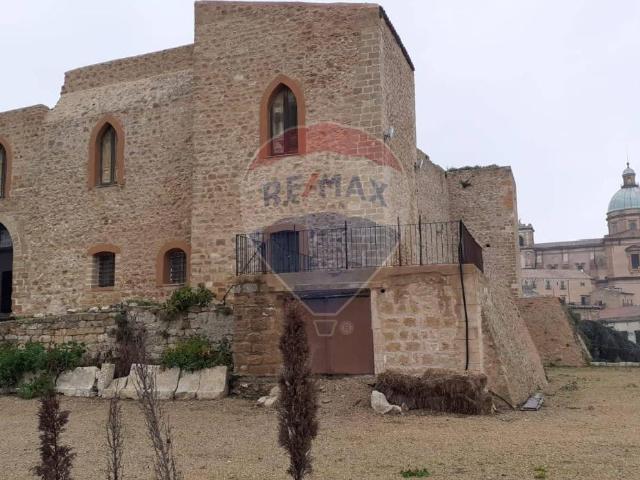 Rustico in vendita a Monte, Piazza