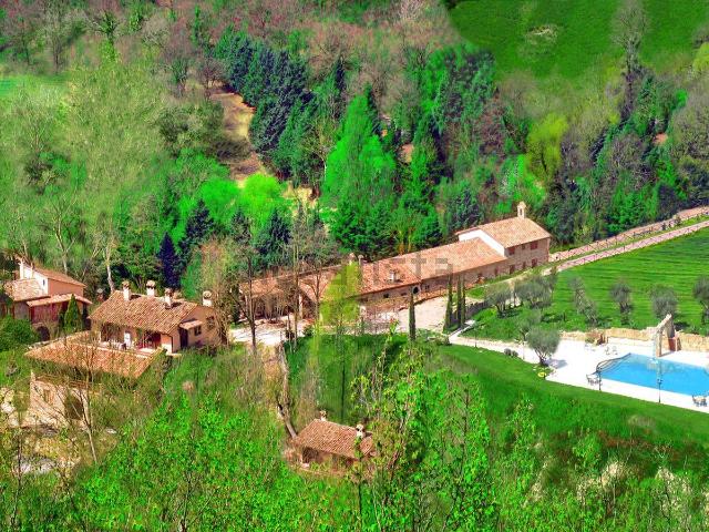 Rustico in vendita a Pianello, Perugia