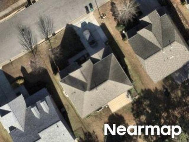 House for sale in Clayton